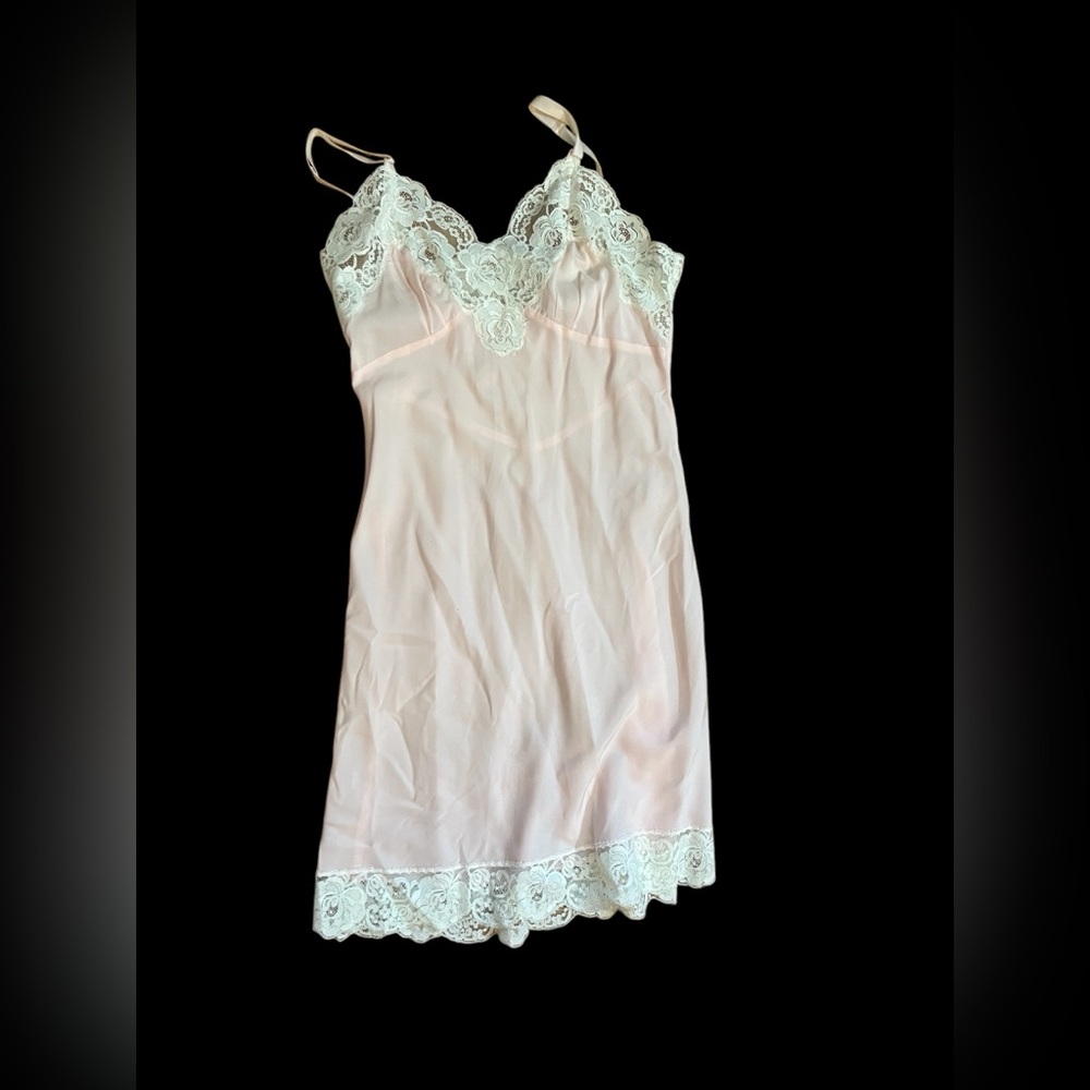 Vintage Elegant Lace Trim Pink Chemise